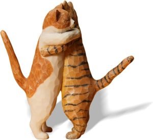 51SI_FaAJeL._AC_SL1500 Goodsright Decor Resin Hugging Cat Statue with Wooden Grain, Embracing Cute Cat Figurine, Gifts of Love