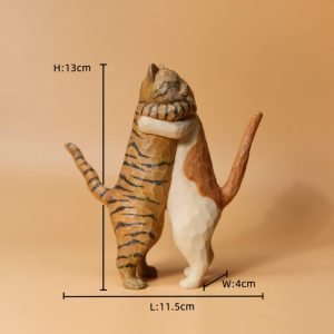 Goodsright Decor Resin Hugging Cat Statue with Wooden Grain, Embracing Cute Cat Figurine, Gifts of Love