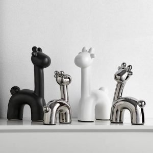 Goodsright Decor Abstract Deer Figurines for Interior Home Desktop Decoration Electroplated Ceramics Art Animals Statue Crafts Modern Home Decor (Color : Deer D, Size : Medium)