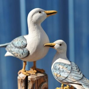 Goodsright Decor Wooden Seagull Figurine Sea Bird Sculpture Mediterranean Style Bird Statue Craft Ornament Decoration Gift for Home Decoration (Big and Small for 1 Set) 2pcs