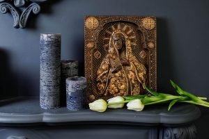 Goodsright Decor Blessed Virgin Mary Wooden Carved Religious Virgin Mary Icon Christian Gifts Wedding Anniversary gifts housewarming gifts Wall Hanging Art Work